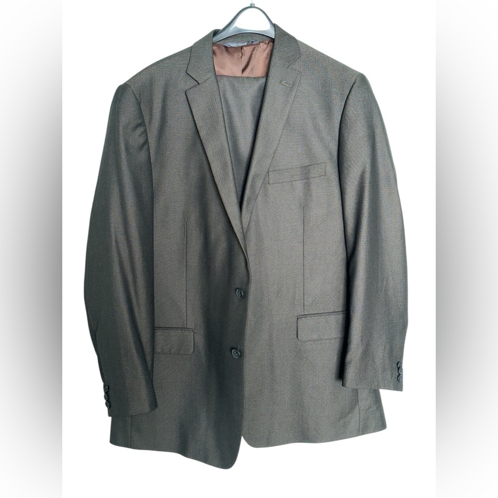 Perry Ellis Men’s Suit – Olive Green Blazer with Brown Satin Lining (Size 46L)